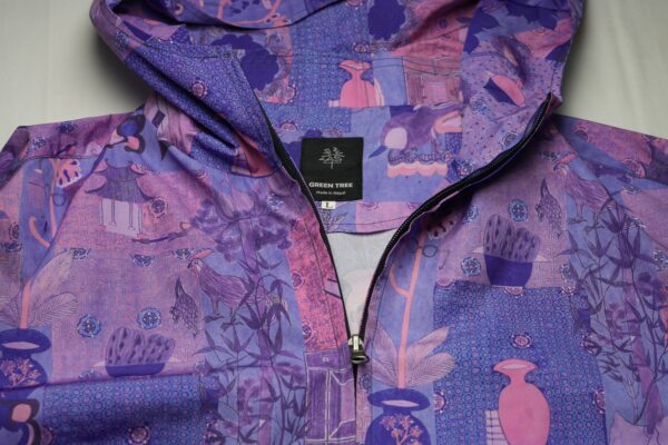 Women’s Water-Resistant Hooded Jacket